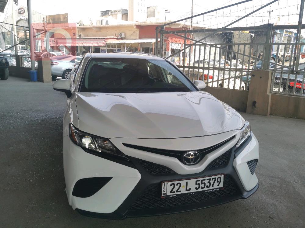 تۆیۆتا کامری